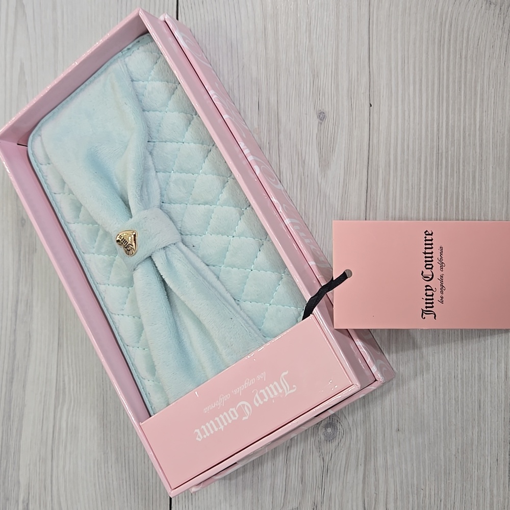 Juicy Couture Mint Quilted Zip Around Wallet